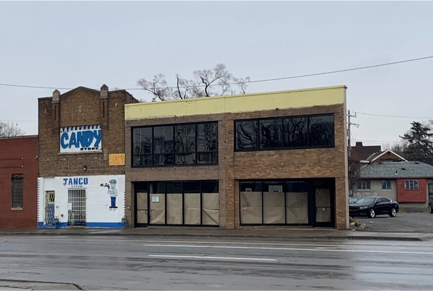 15924 Grand River Ave, Detroit, MI for rent - Building Photo - Image 1 of 1