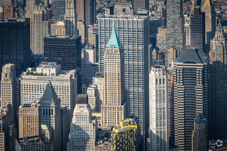 40 Wall St, New York, NY - aerial  map view