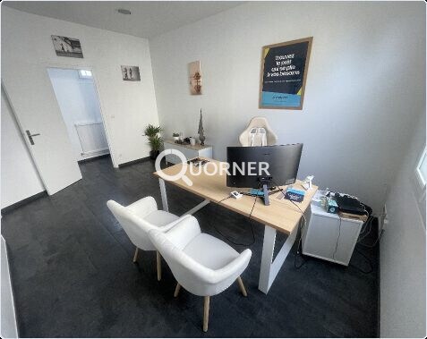 Office in Pontoise to rent Interior Photo- Image 1 of 5