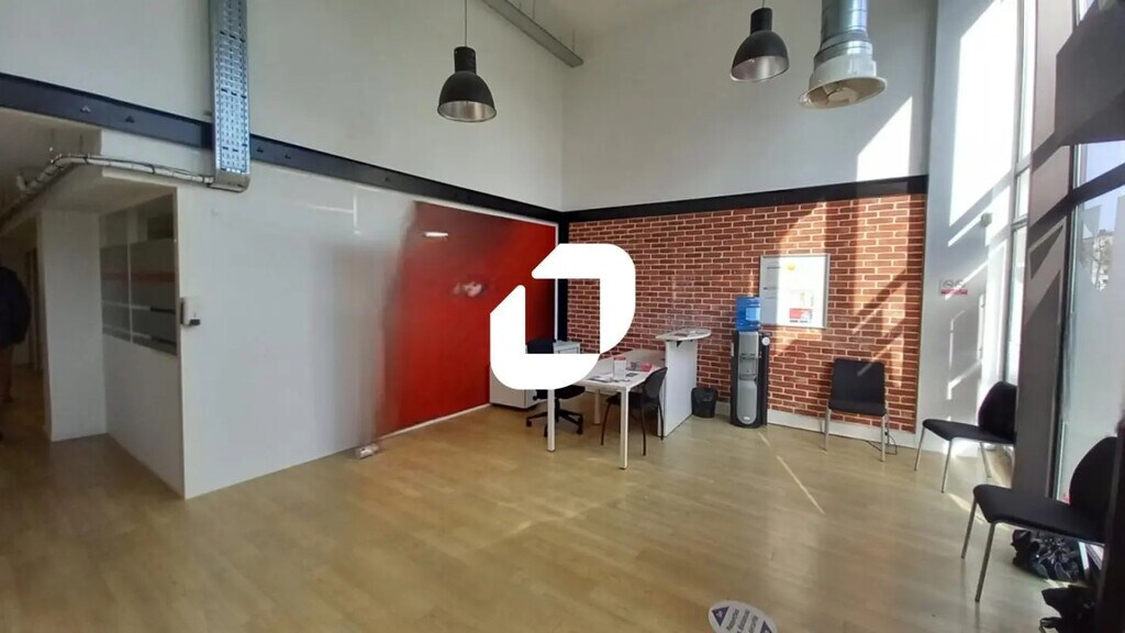 Location Bureaux 75 m² à 966 m² - Photo 1