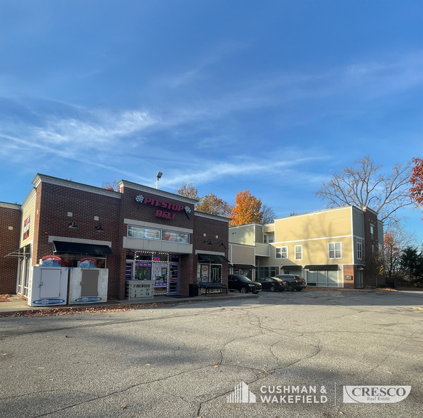 19601-19621 Puritas Rd, Cleveland, OH for rent - Building Photo - Image 1 of 7