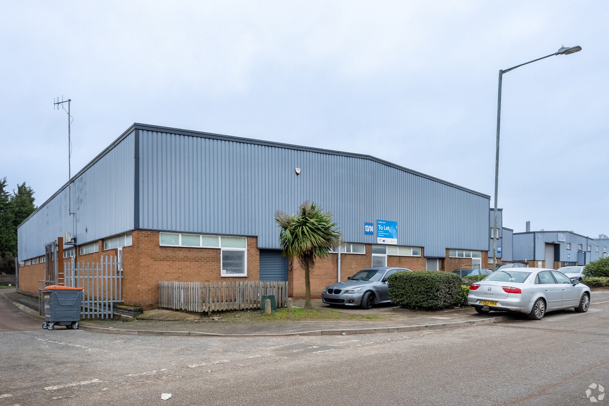 Units 11-14 Colliery Ln, Exhall to rent Primary Photo- Image 1 of 7
