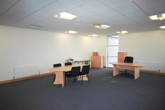 1-2 Fletchers Way, Warwick to rent Interior Photo- Image 2 of 5