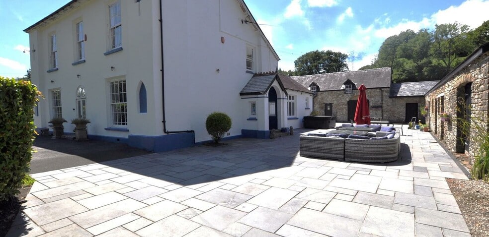 St Clears, Carmarthen for sale - Building Photo - Image 2 of 9