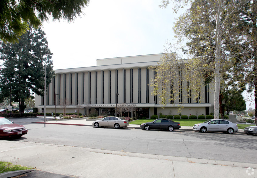 210 S Grand Ave, Glendora, CA for sale - Primary Photo - Image 1 of 1