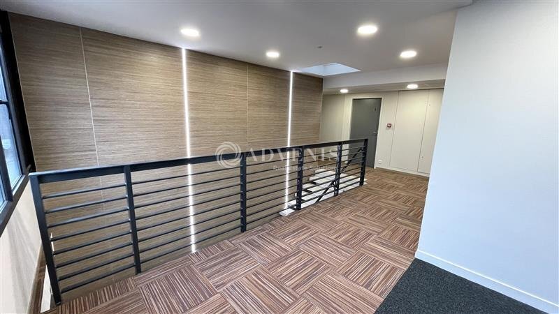 Office in Champs-sur-Marne for sale - Interior Photo - Image 3 of 9