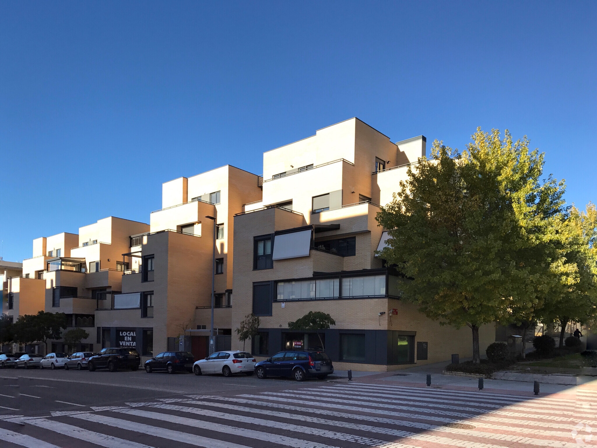 Calle José Hierro, 17, San Sebastián de los Reyes, Madrid for sale Primary Photo- Image 1 of 3