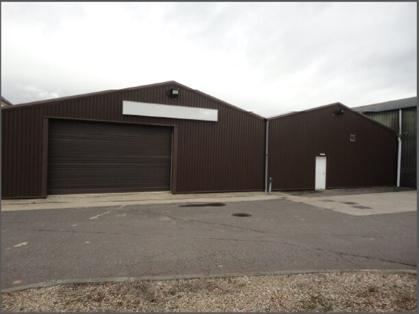 Dozens Bank, Spalding for sale Primary Photo- Image 1 of 3