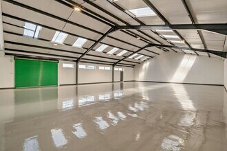 Thomas St, Manchester to rent Interior Photo- Image 1 of 5