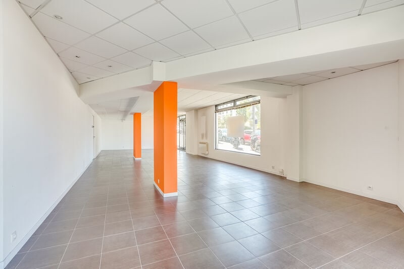 71 Avenue De Verdun, Châtillon for sale - Interior Photo - Image 3 of 12