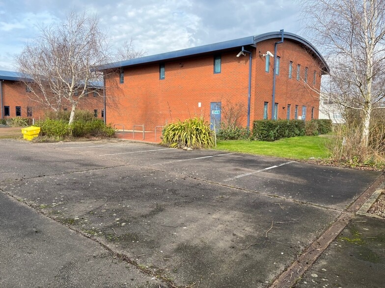 Brunel Rd, Clacton On Sea to rent - Building Photo - Image 3 of 5