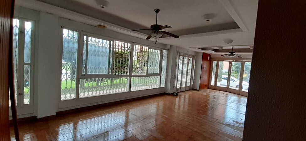Lloret de Mar, GER 17310 - Unit 01 -  - Interior Photo - Image 1 of 8