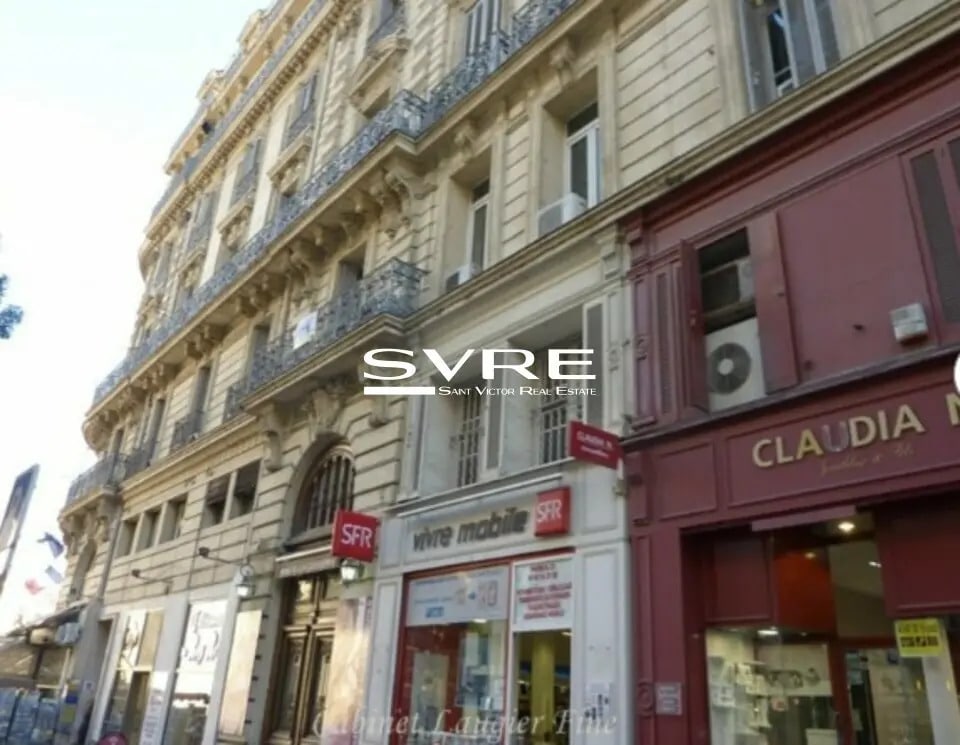 Location Bureaux 157 m² - Photo 1