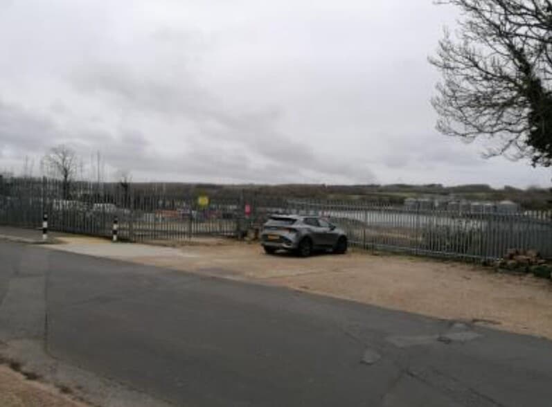 Kingston Rd, East Cowes to rent - Other - Image 2 of 5