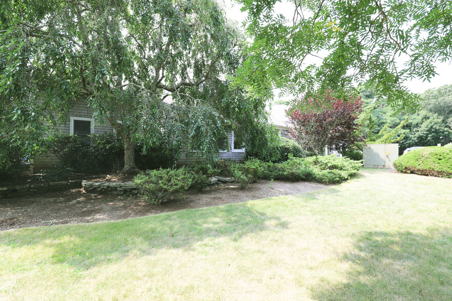 15 Carlson Ln, Falmouth, MA for rent - Building Photo - Image 1 of 14