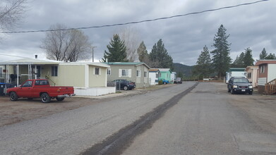 2000 Paiute Ln, Susanville, CA for sale Primary Photo- Image 1 of 6