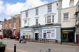 48 High St, Holywell to rent Interior Photo- Image 1 of 5