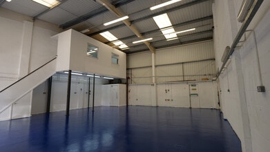 Beaufort St, Crickhowell to rent Interior Photo- Image 2 of 3