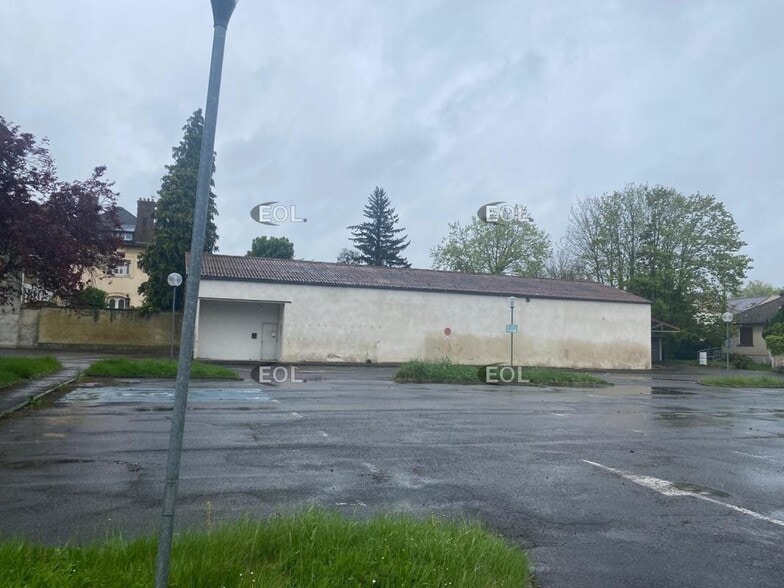 Light Industrial in Villeparisis to rent - Building Photo - Image 3 of 8