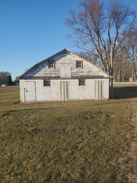 404 Willow St, Forreston, IL for sale - Building Photo - Image 3 of 16