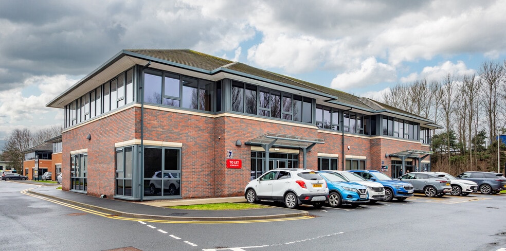 Earls Ct, Grangemouth to rent - Building Photo - Image 2 of 2