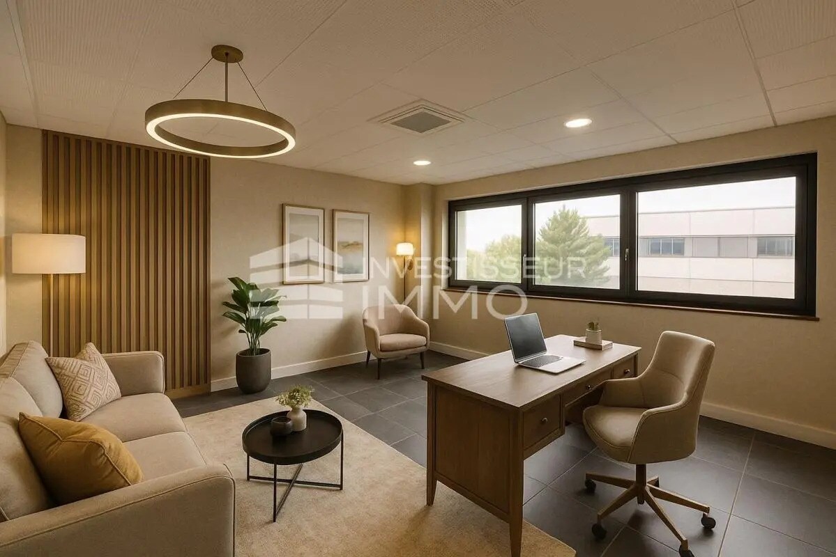 Office in Antony to rent Interior Photo- Image 1 of 4