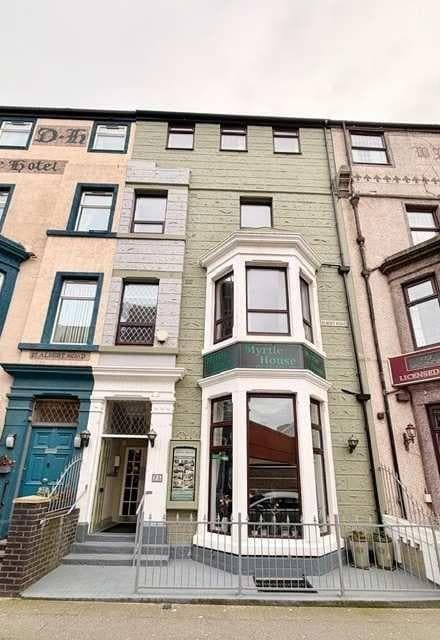 29-31 Albert Rd, Blackpool for sale Building Photo- Image 1 of 17