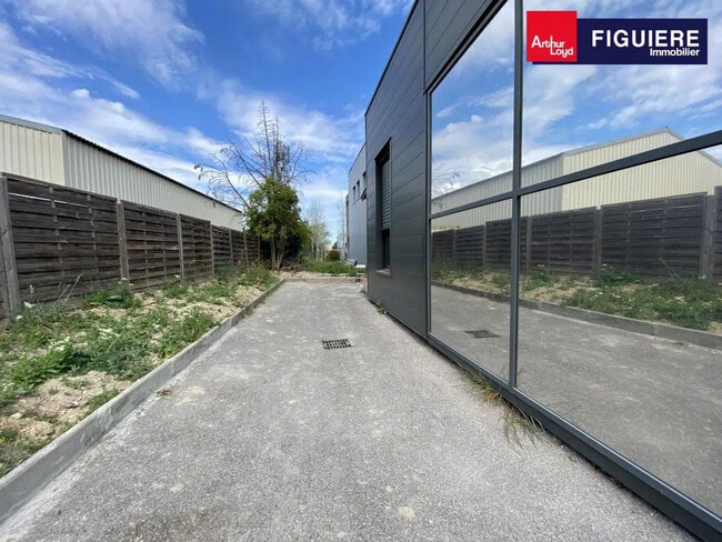 Location Bureaux 104 m²