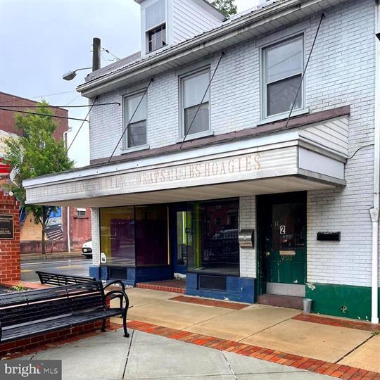 2 N Market St, Elizabethtown, PA for sale - Primary Photo - Image 1 of 1