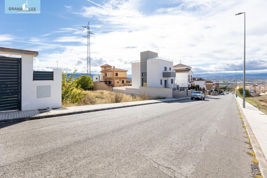 Avenida Cerro Alfonsico, 20, Peligros, Granada for sale - Primary Photo - Image 1 of 18
