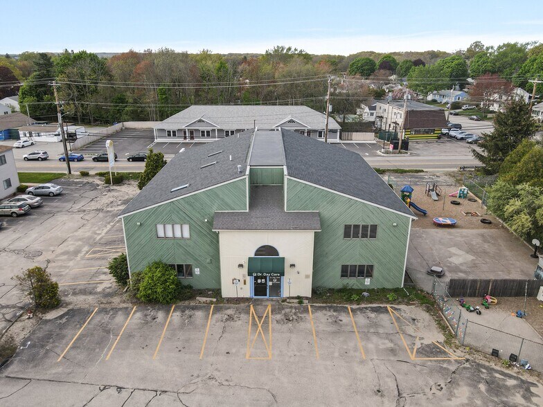 297 Cowesett Ave, West Warwick 02893 UK