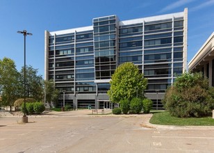 201 N Harrison St, Davenport, IA for sale Building Photo- Image 1 of 1