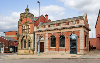 Bank Sq, Wilmslow for rent Building Photo- Image 1 of 8