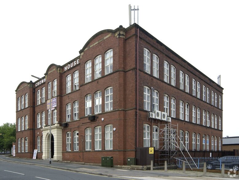 Armley Rd, Leeds to rent - Building Photo - Image 2 of 4