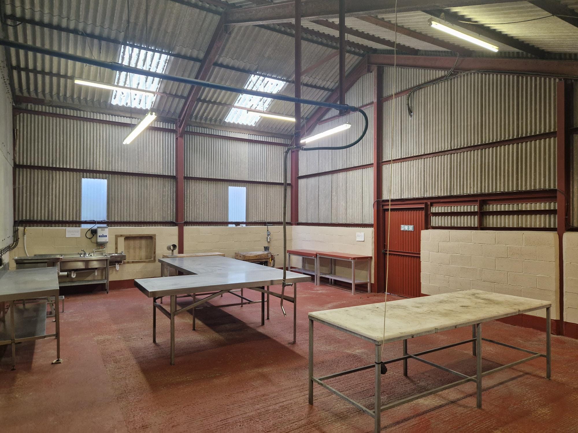 Mountains Rd, Great Totham to rent Interior Photo- Image 1 of 2