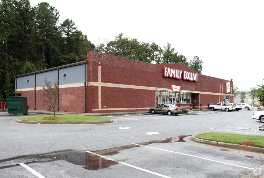 2415 Dekalb Medical Pky, Lithonia, GA for rent - Building Photo - Image 2 of 5