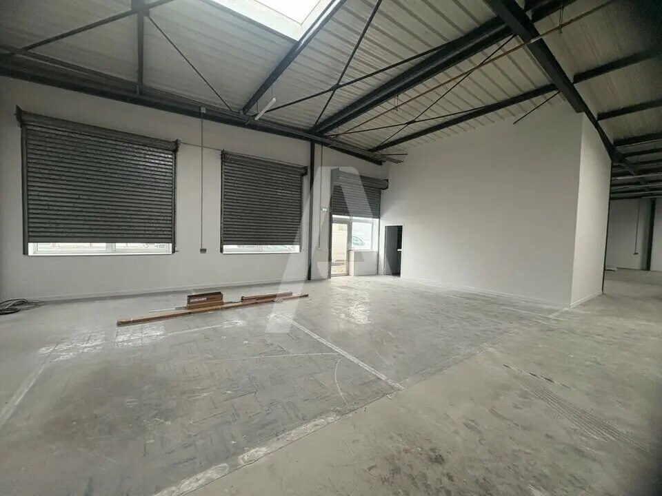 Light Industrial in Ivry-sur-Seine to rent Interior Photo- Image 1 of 5