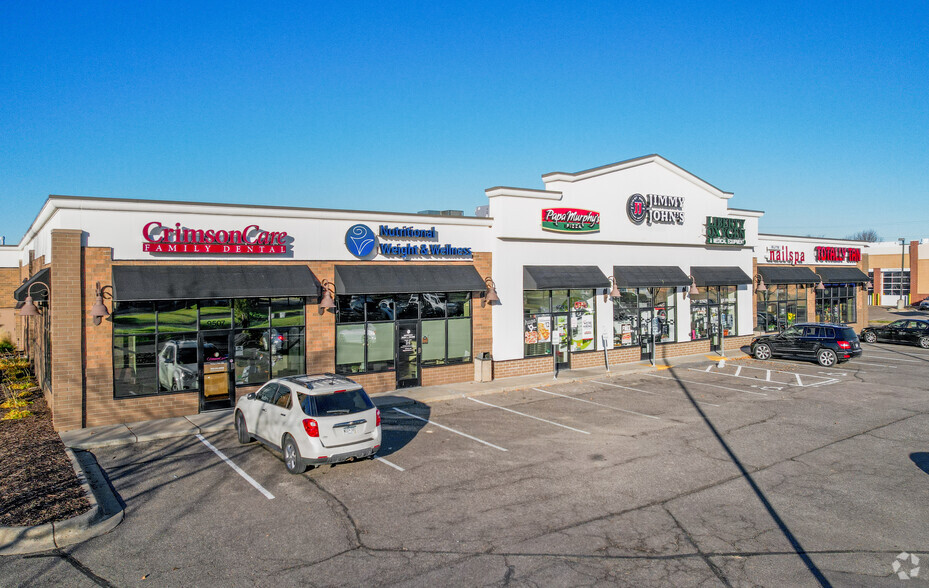 9507-9525 Black Oaks Ln N, Maple Grove, MN for sale - Building Photo - Image 1 of 1