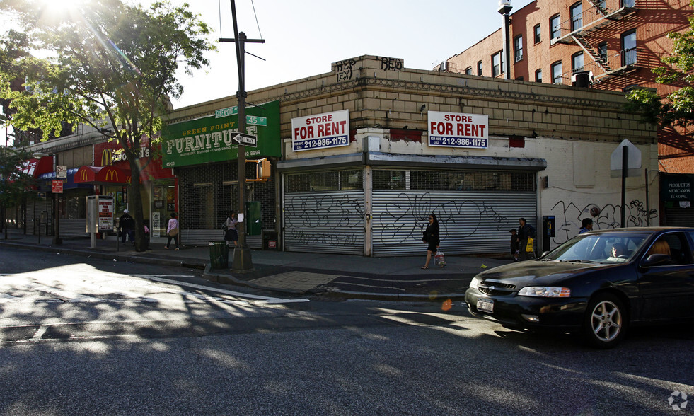 4502-4510 Greenpoint Ave, Sunnyside, NY for rent - Building Photo - Image 3 of 3