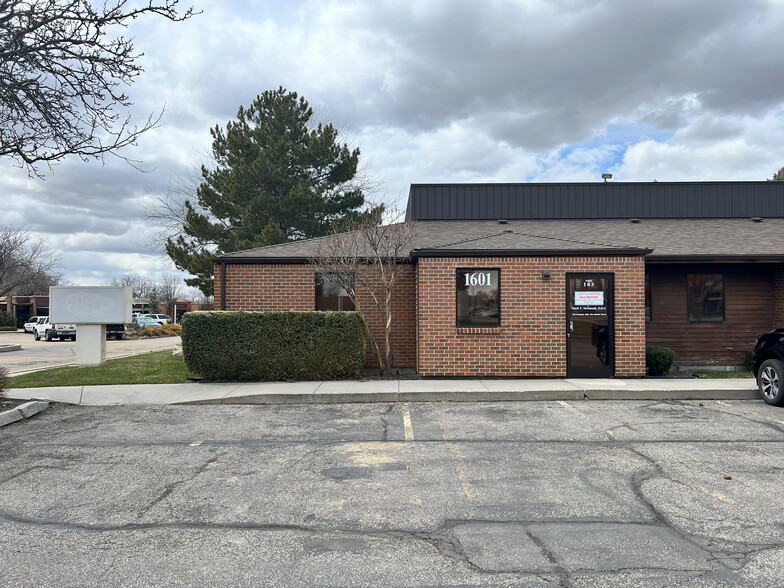 1601 12th Ave Rd, Nampa, ID for rent - Building Photo - Image 1 of 3