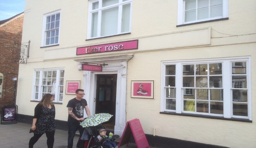 15 High St, Petersfield for sale Primary Photo- Image 1 of 1