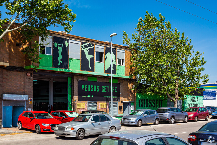 Industrial in Getafe, MAD for sale - Primary Photo - Image 1 of 4