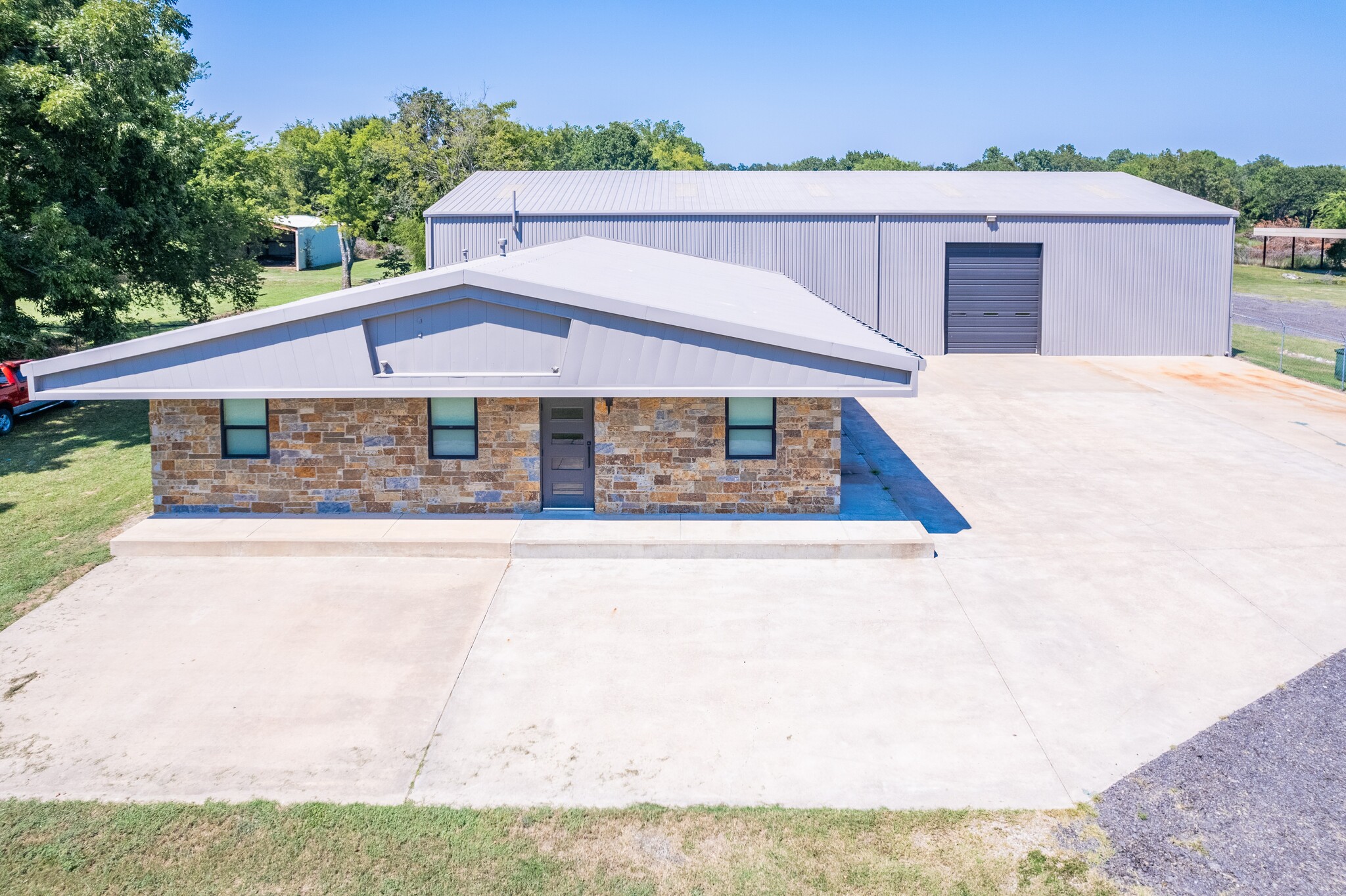 420331 Texanna Rd, Checotah, OK for sale Primary Photo- Image 1 of 17