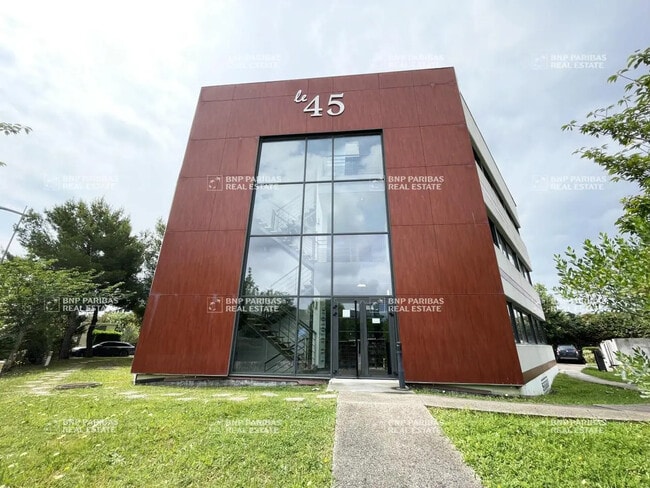 Location Bureaux 315 m² à 630 m²