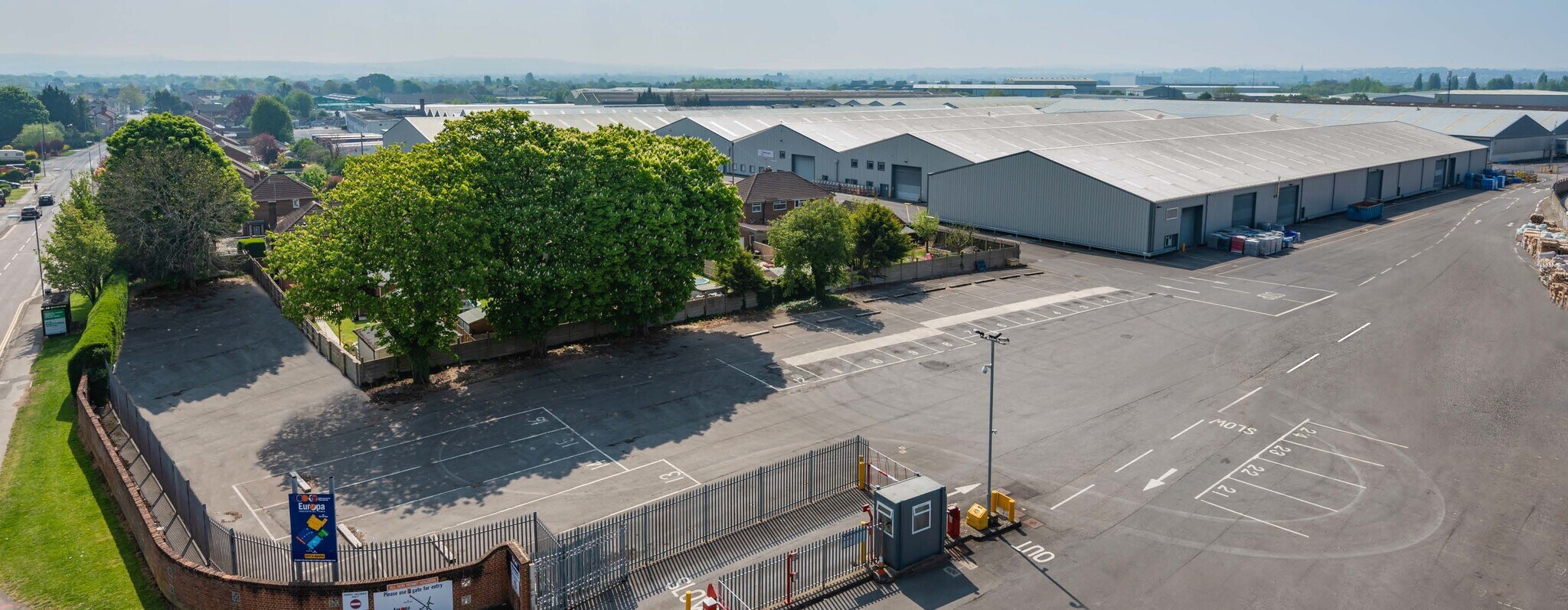 Parsonage Rd, Swindon to rent Building Photo- Image 1 of 3