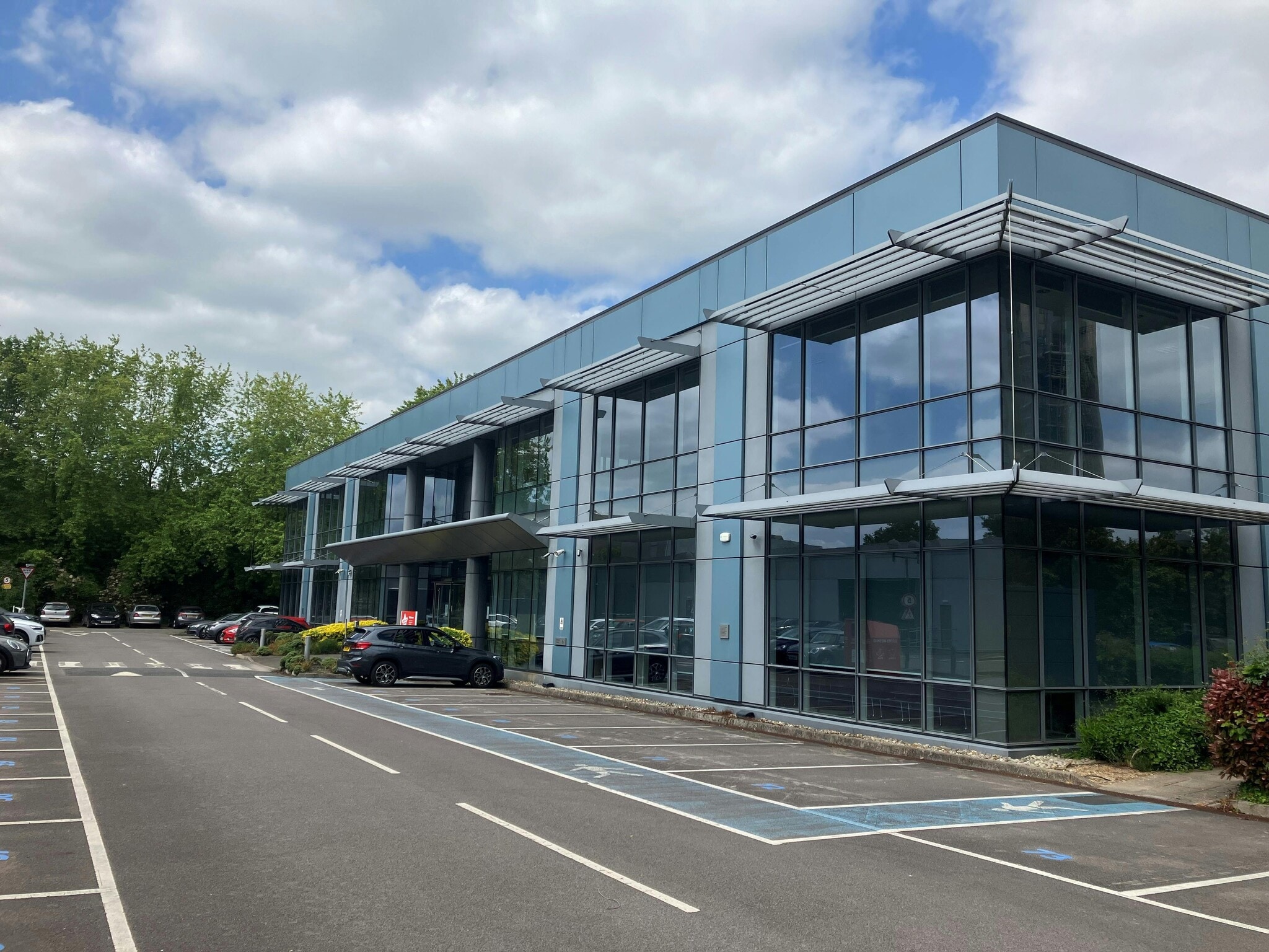 3 The Boulevard, Watford to rent Building Photo- Image 1 of 6
