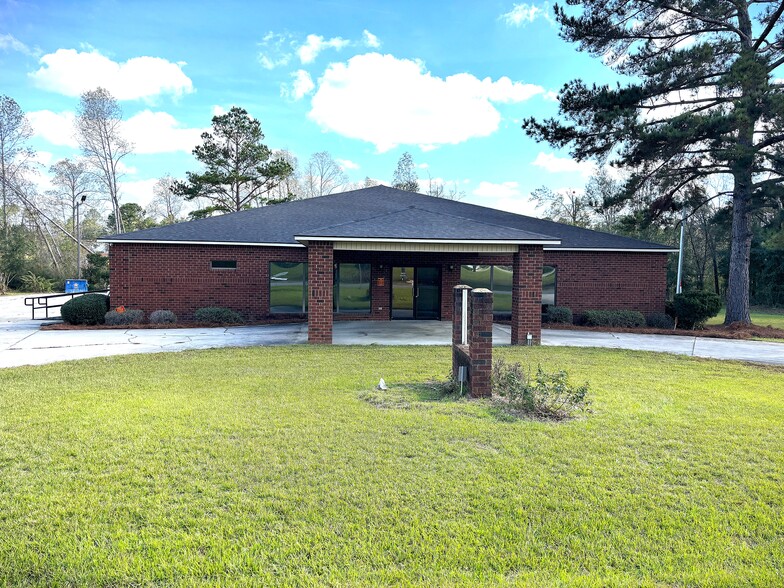 414 Lugenia Dr, Vidalia, GA for sale - Primary Photo - Image 1 of 10