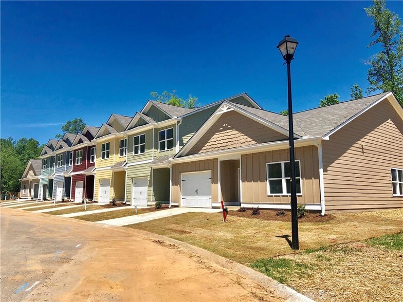 Bell Ave, Jasper 30143