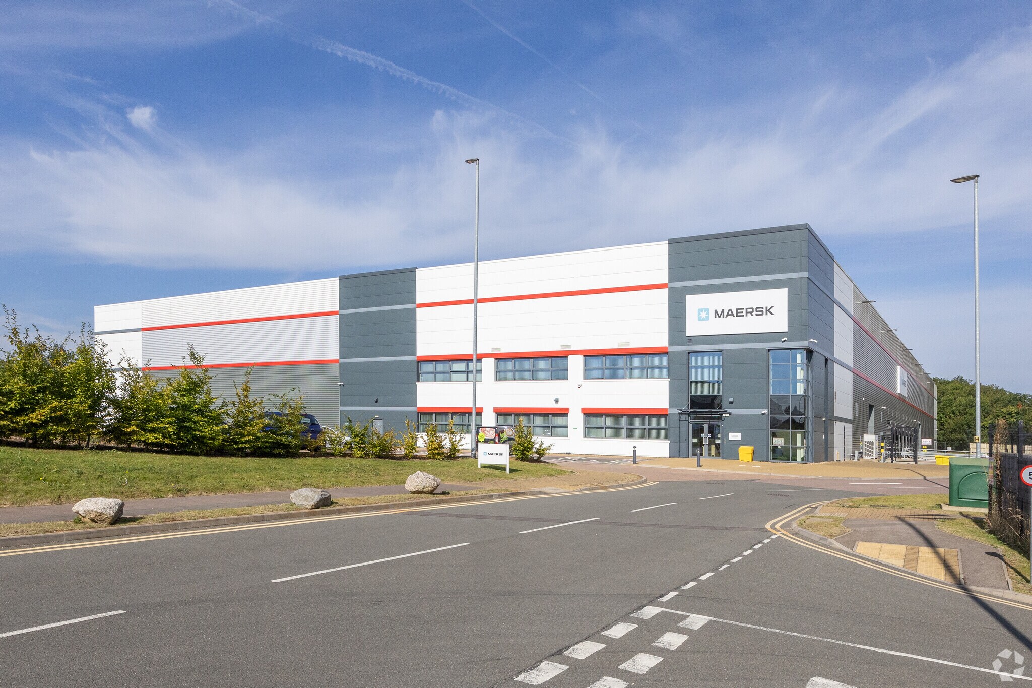 14 Northampton Rd, Kettering to rent Building Photo- Image 1 of 2