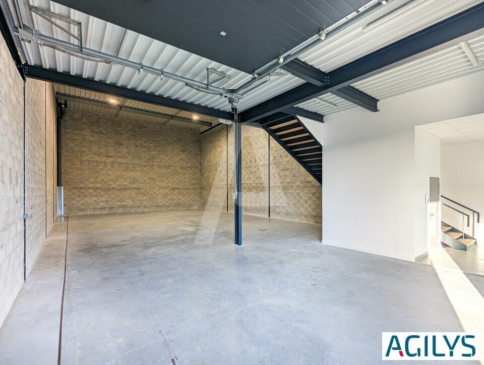 46 Avenue Des Gardes Messiers, Villemoisson-sur-Orge to rent Building Photo- Image 1 of 11